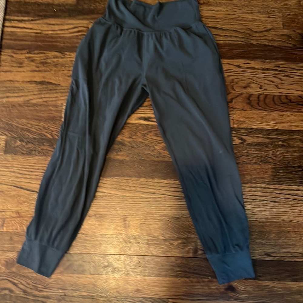 Gray Athleta Salutation Jogger